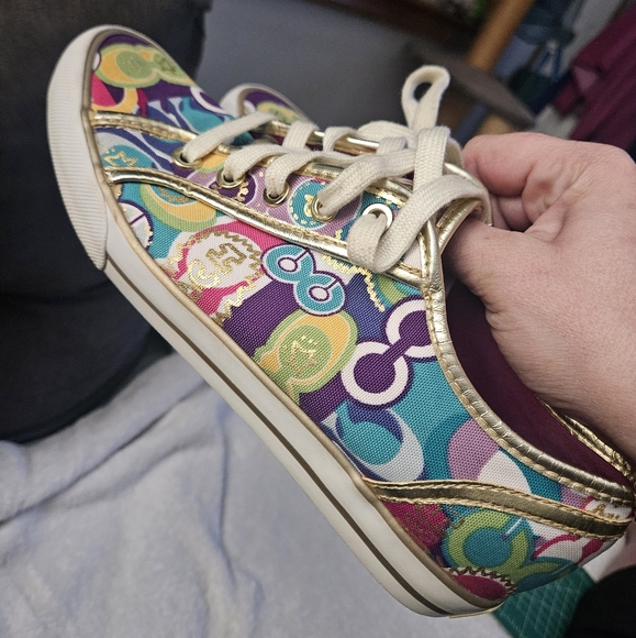 Coach dee multicolored logo gold trim shoes sneakers sz 7.5 - Picture 5 of 10